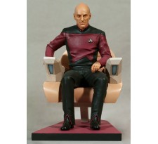 Star Trek TNG Statue Jean-Luc Picard in Captain´s Chair 26 cm